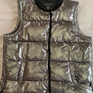 Calvin Klein Performance Women’s  Metallic Silver Puffer Vest Size XL